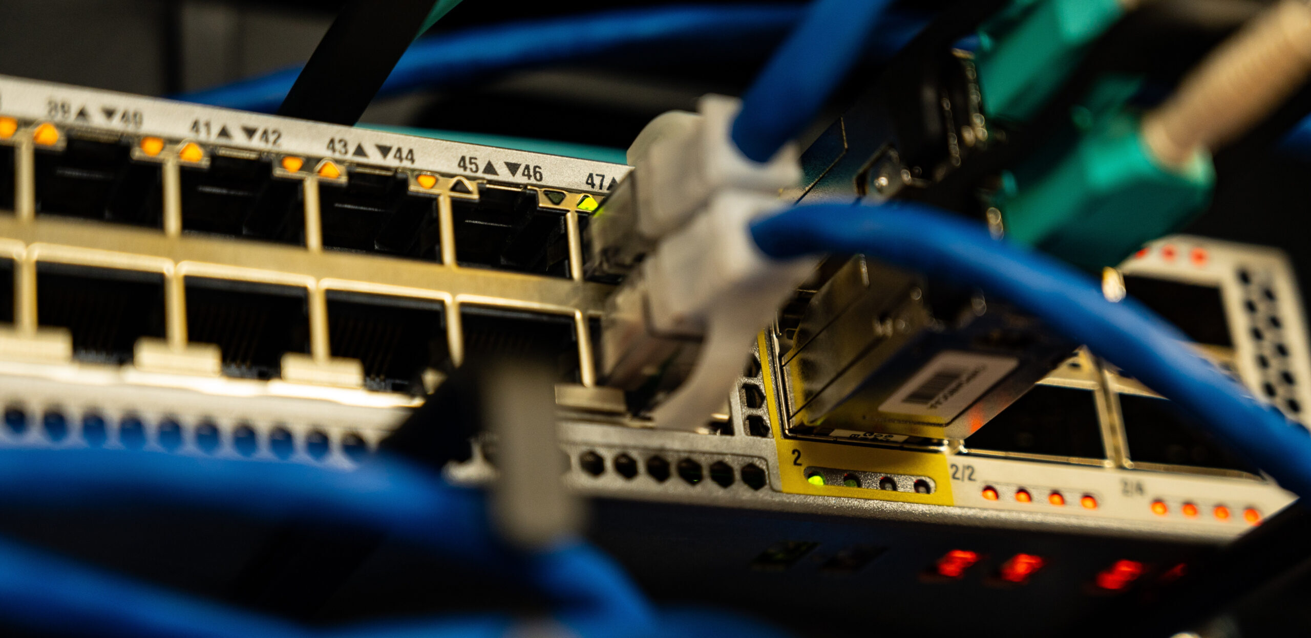 Equipamiento y conexiones de una red informática